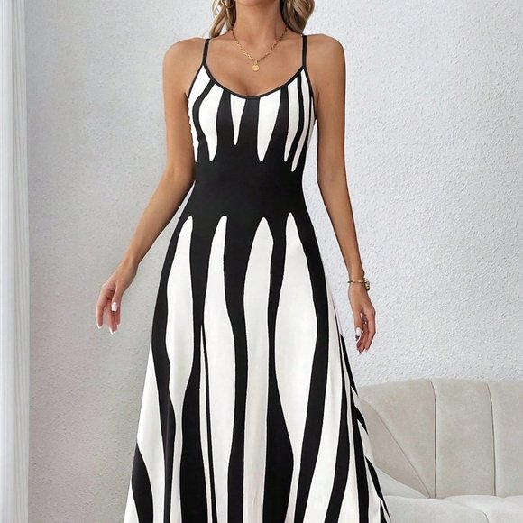 Black & White Boho Women's Printed Cami Dress With Waist-Cinching - Picture 4 of 5